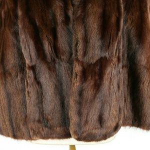 French Room | Jackets & Coats | Vintage 95s Dyed Squirrel Fur Capelet ...